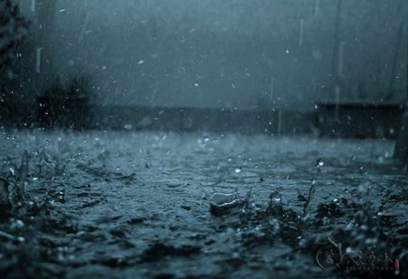 风水故事：雨打棺材头，辈辈出王侯
